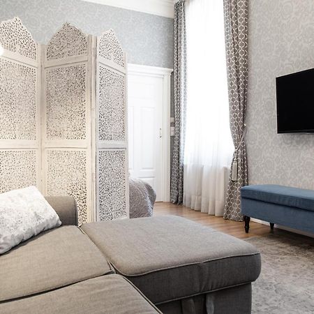 Househost Apartment :Zacisze Street Краков Экстерьер фото