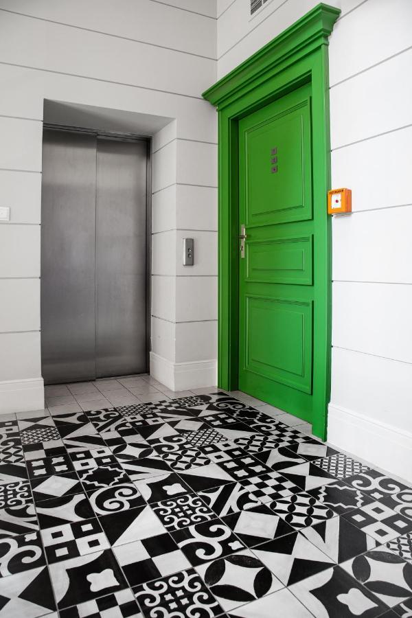 Househost Apartment :Zacisze Street Краков Экстерьер фото